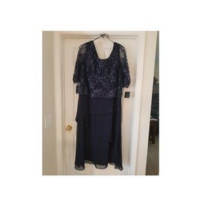 Le Bos Formal Full Length Dress NWT